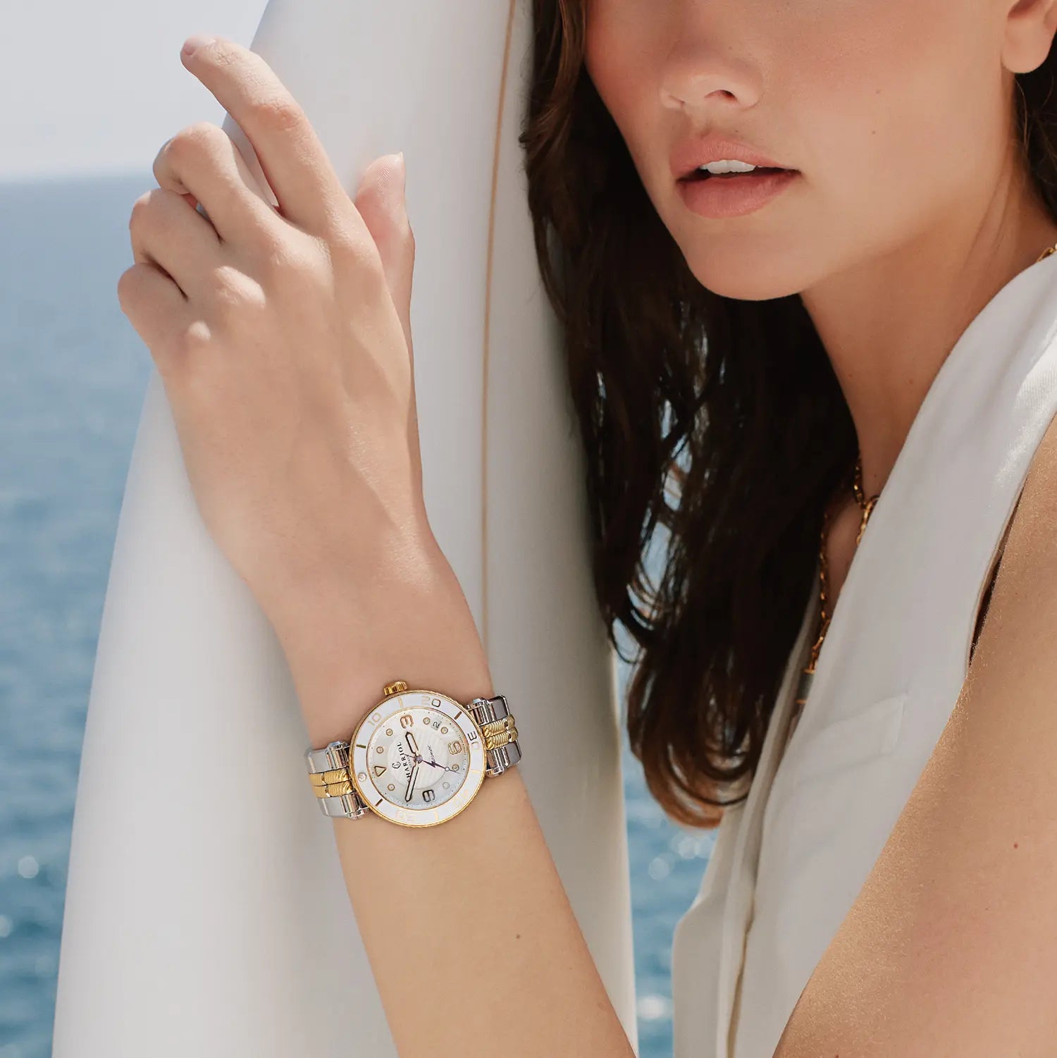 NAVIGATOR سرف، 36 مم، عيار أوتوماتيكي، مينا أبيض، إطار أبيض، سوار فولاذي ثنائي اللون قابل للتبديل - Charriol جنيف - ساعة يد - جنيف