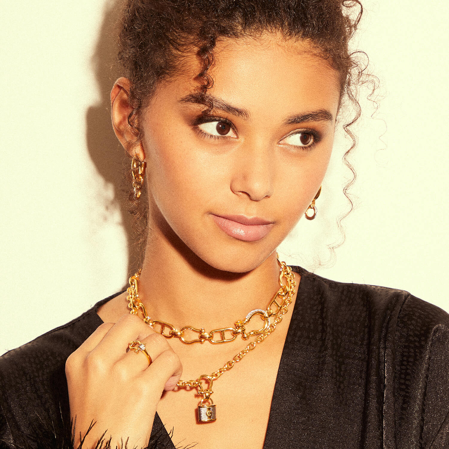 Steel_Yellow ذهبي