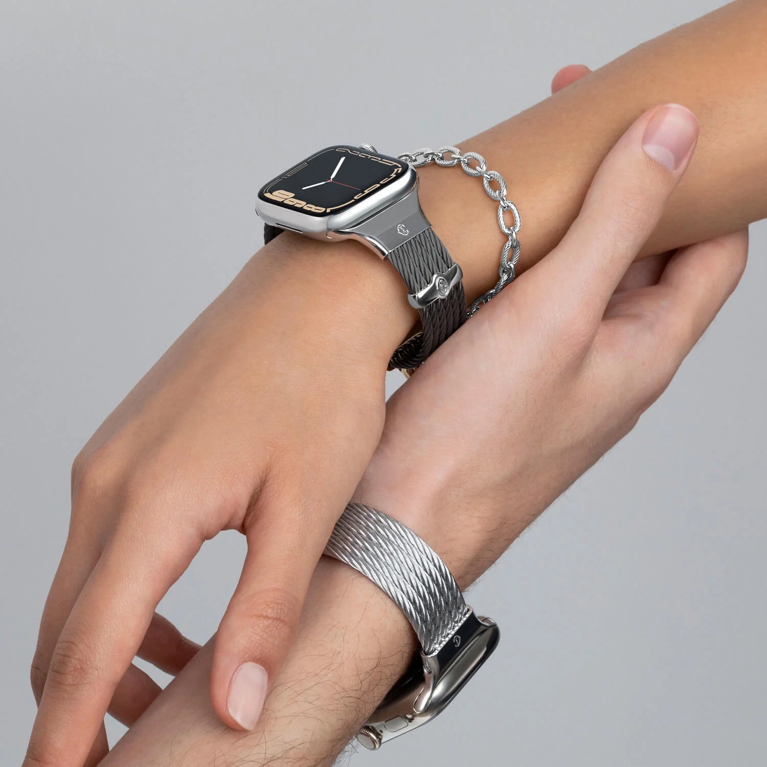 أسود مع ديكور_معصم_فولاذي_معصم 16 سم