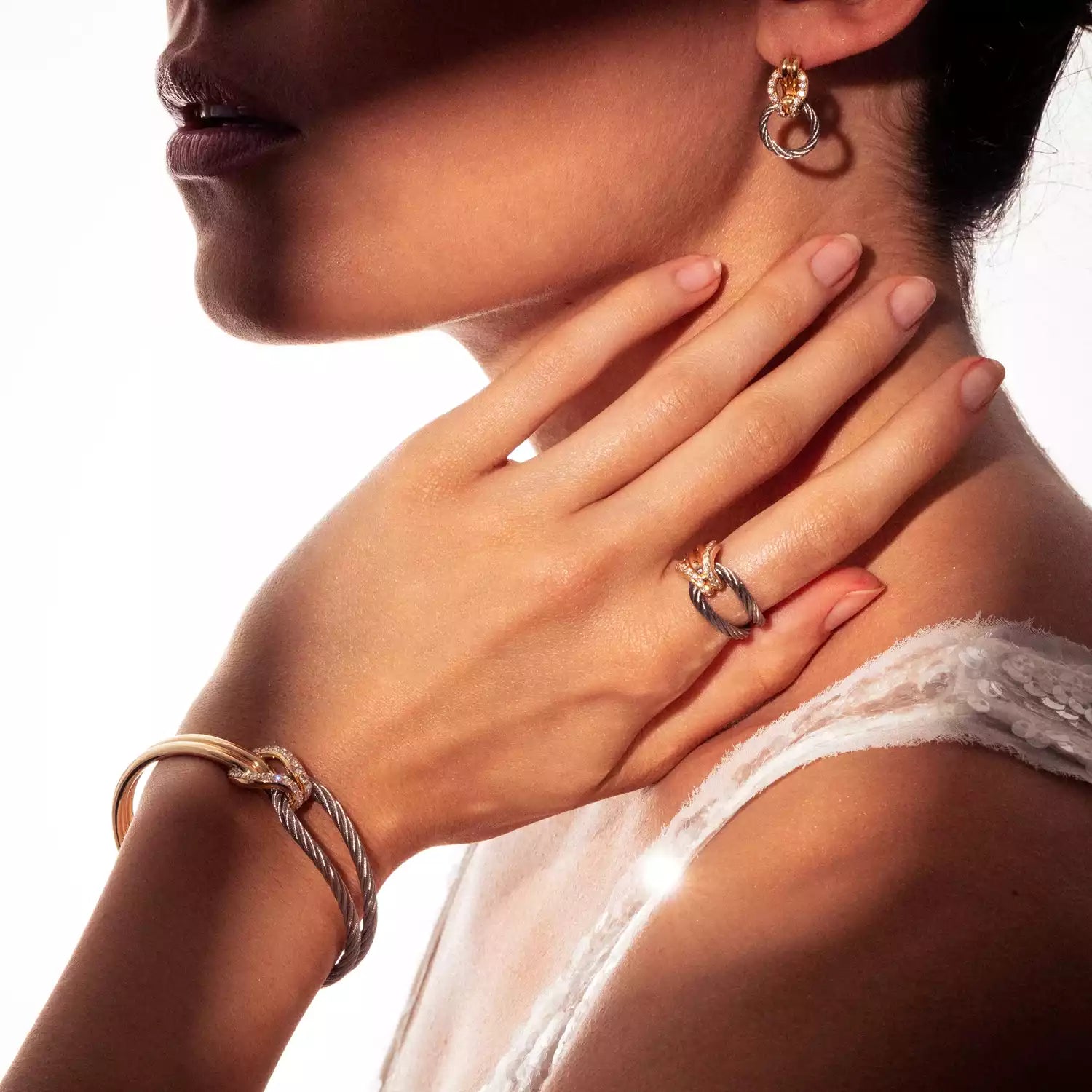 فولاذ_ذهب عيار 18 قيراط مع 22 ماسة 0.33 قيراط