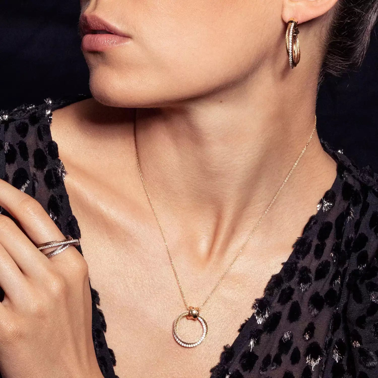 Celtic قلادة تريكيترا - Charriol جنيف - قلادة ومعلقات - جنيف