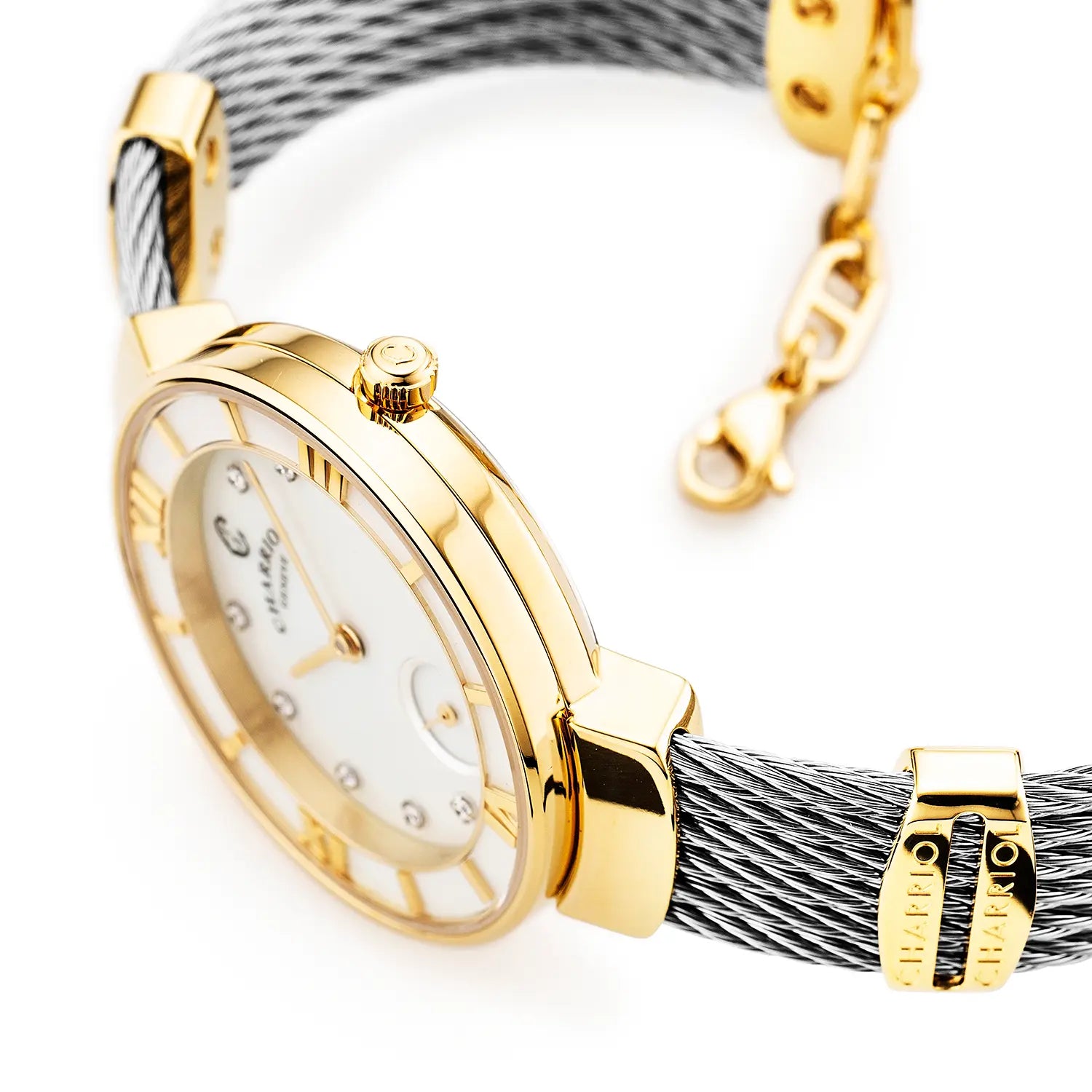 ST TROPEZ، 30 مم، عيار كوارتز، عيار كوارتز، سوار من اللؤلؤ مع 10 أحجار كريمة من اللؤلؤ، سوار من اللؤلؤ، سوار من الفولاذ - Charriol جنيف - ساعة