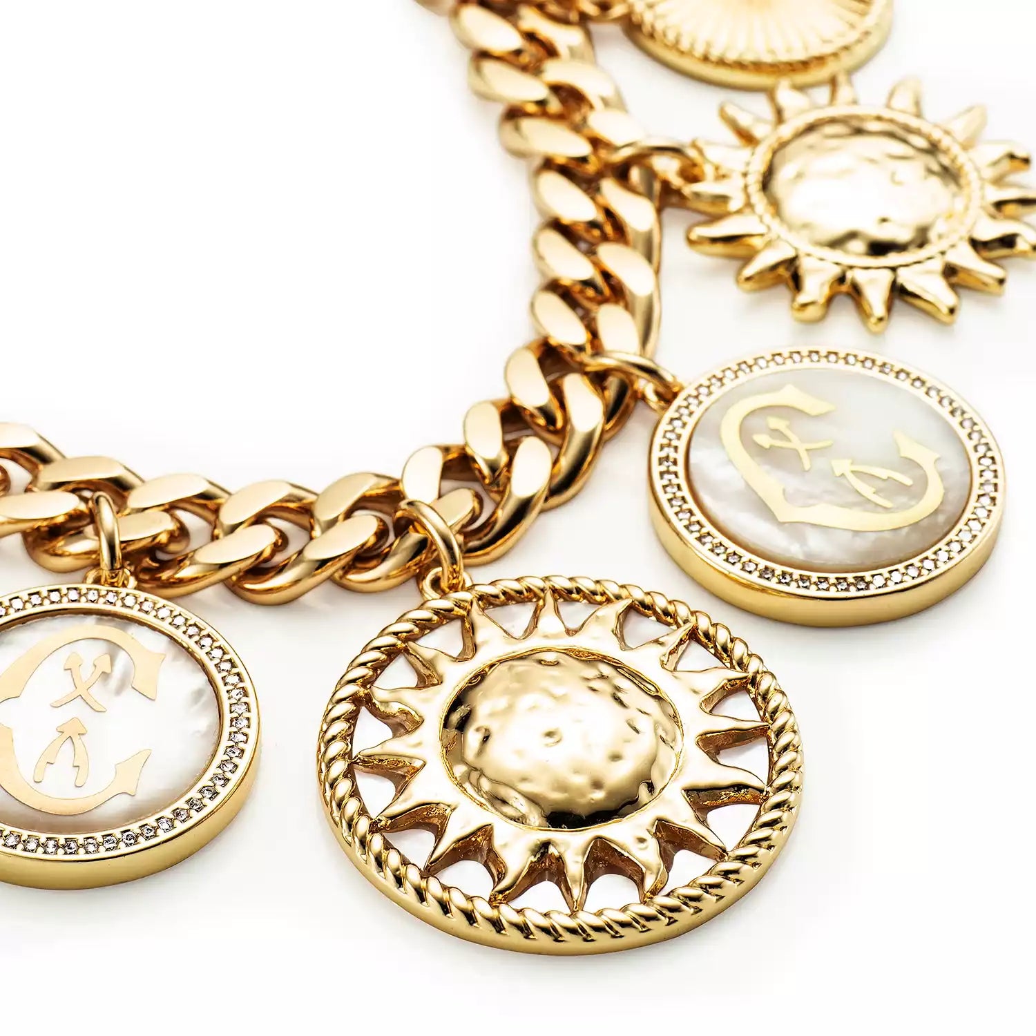 متماثل_أصفر_ذهبي